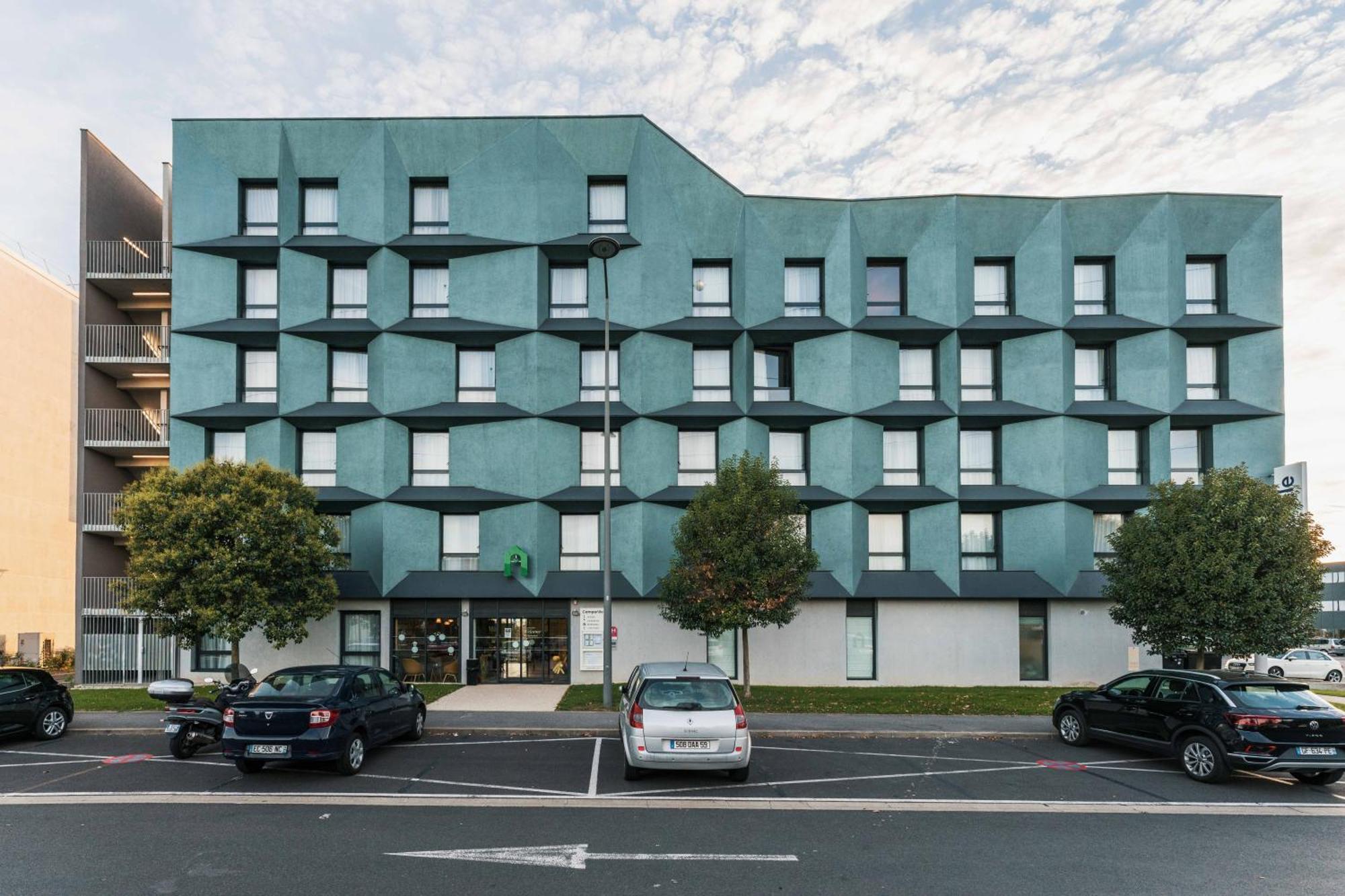 Campanile Rungis - Orly Hotel Chevilly-Larue Exterior foto